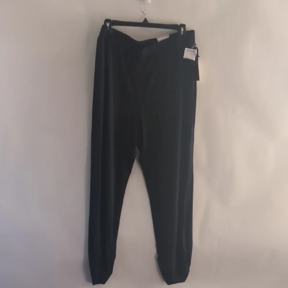 Chicos Navy Soft Knit Pants Size 2 (Large) New With Tags